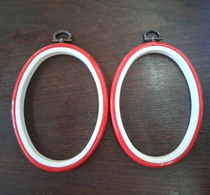 2 Oval Hanging Flexi Hoops Cross Stitch / Embroidery / Sewing /Display Frame Red - Picture 1 of 10