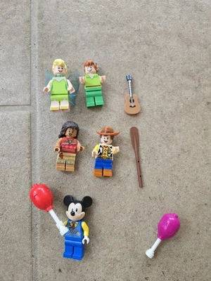 5 Minifiguras LEGO Disney Celebr Tren Campanilla Peter Pan Moana Mickey Woody Foto 1 de 4