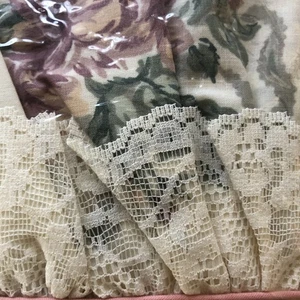 Vintage Elizabeth Gray Victoria Floral Lace Standard Pillow Shams Croscill Set 2 - Picture 1 of 9