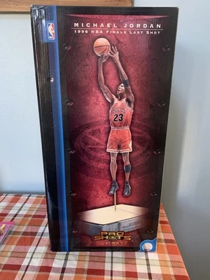 Upper Deck Pro Shots Ultimate Michael Jordan 1998 NBA Finals Last Shot Statue - Image 1 of 2