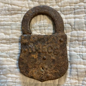 Vintage Antik OMECO Vorhängeschloss Schloss ohne Schlüssel, Vintage OMECO Schloss rostig - Bild 1 von 3