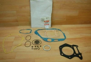 Suzuki Dichtungs Set, Gasket Set 11400-24857 Original NEU NOS xz468 - Bild 1 von 1
