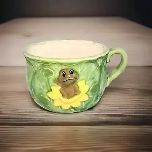 VERDE Y AMARILLO 3D Neil La Rana GRANDE Taza de café Pequeño Tazón de sopa De colección Años 70? - Imagen 1 de 11