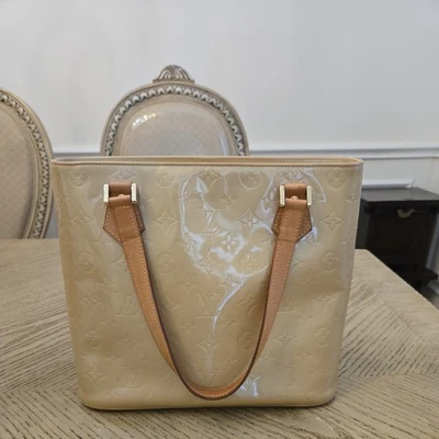 Bolso de Mano Louis Vuitton Esmalte Charol Bolso de Mano Monograma Vernis Beige... Foto 1 de 4