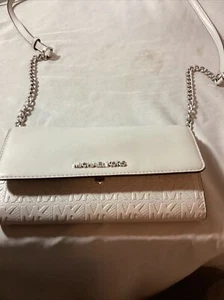 Michael Kors Jet Set Travel Gray Medium MK Signature Leather Crossbody - Picture 1 of 5