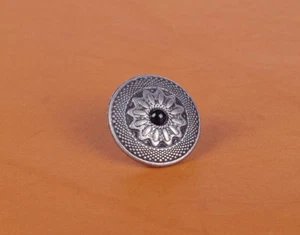 10PC 1" RETRO SLIVER FLORAL WESTERN LEATHERCRAFT SADDLES TACKS CONCHOS SCREWBACK - Picture 1 of 10