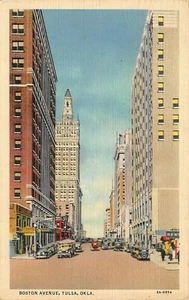 Postal Down Boston Avenue de colección coches escena callejera Tulsa, bien de colección 1939 - Imagen 1 de 2