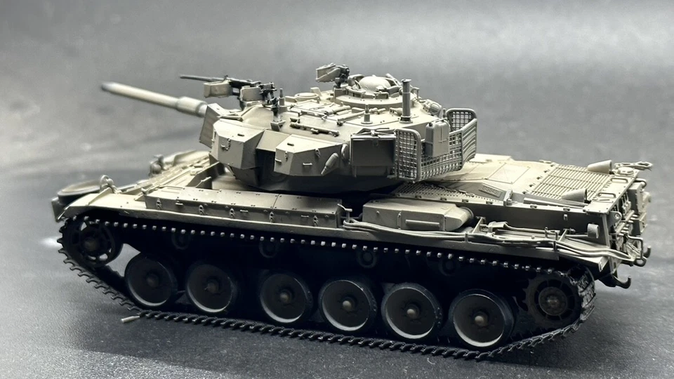 Stock Homemade 1/72 Israeli “Sho't Kal” Main Battle Tank Painted Finished Model - Image 1 of 4
