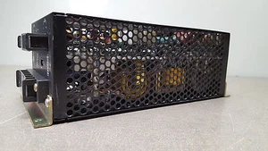 Fuente de alimentación SHINDENGEN BY05022 salida 4,5 V a 5,6 VDC, entrada 110 VAC (hecho en Japón) - Imagen 1 de 9