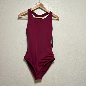 NWT TYR One Piece Swimsuit Red Removable Cups Racer Back Size M - Picture 1 of 6