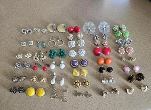 Vtg Clip-On & Screw Back Earring Lot Some Signed Costume 42 Pairs - Picture 1 of 24
