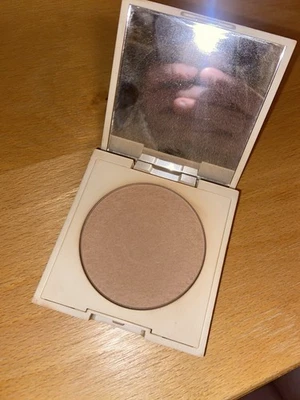 Ilia Drawn In Nightlight Bronzing Powder - Bild 1 von 4