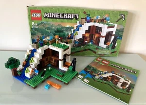 LEGO Minecraft: The Waterfall Base (21134) 100% Complete Including Box - Picture 1 of 12