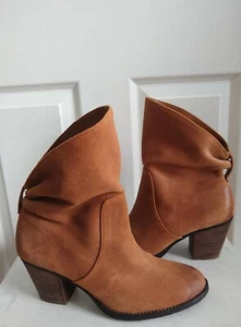 Womans Nine West Brown Suede Block Heel Ankle Boots Western Size 8.5 M - Picture 1 of 4