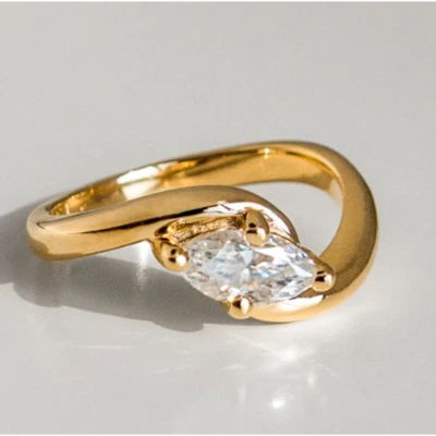 Diamond Wedding Ring 18k Yellow Gold IGI 1 Carat Marquise Cut Lab Created E F VS - Image 1 of 4