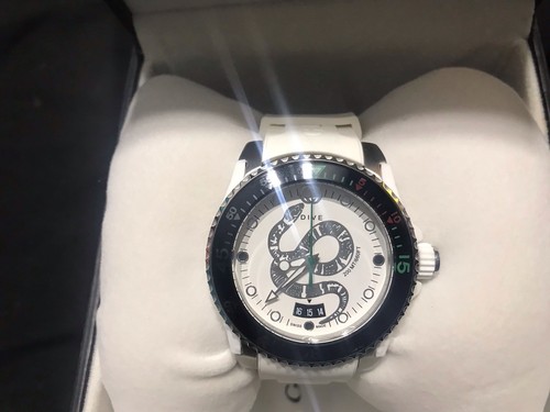 Orologio Gucci YA136330 Uomo Subacqueo Quarzo Bianco
