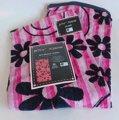 Toalla de playa Betsey Johnson retro flores cara sonriente y rayas rosas, nueva  Foto 1 de 2