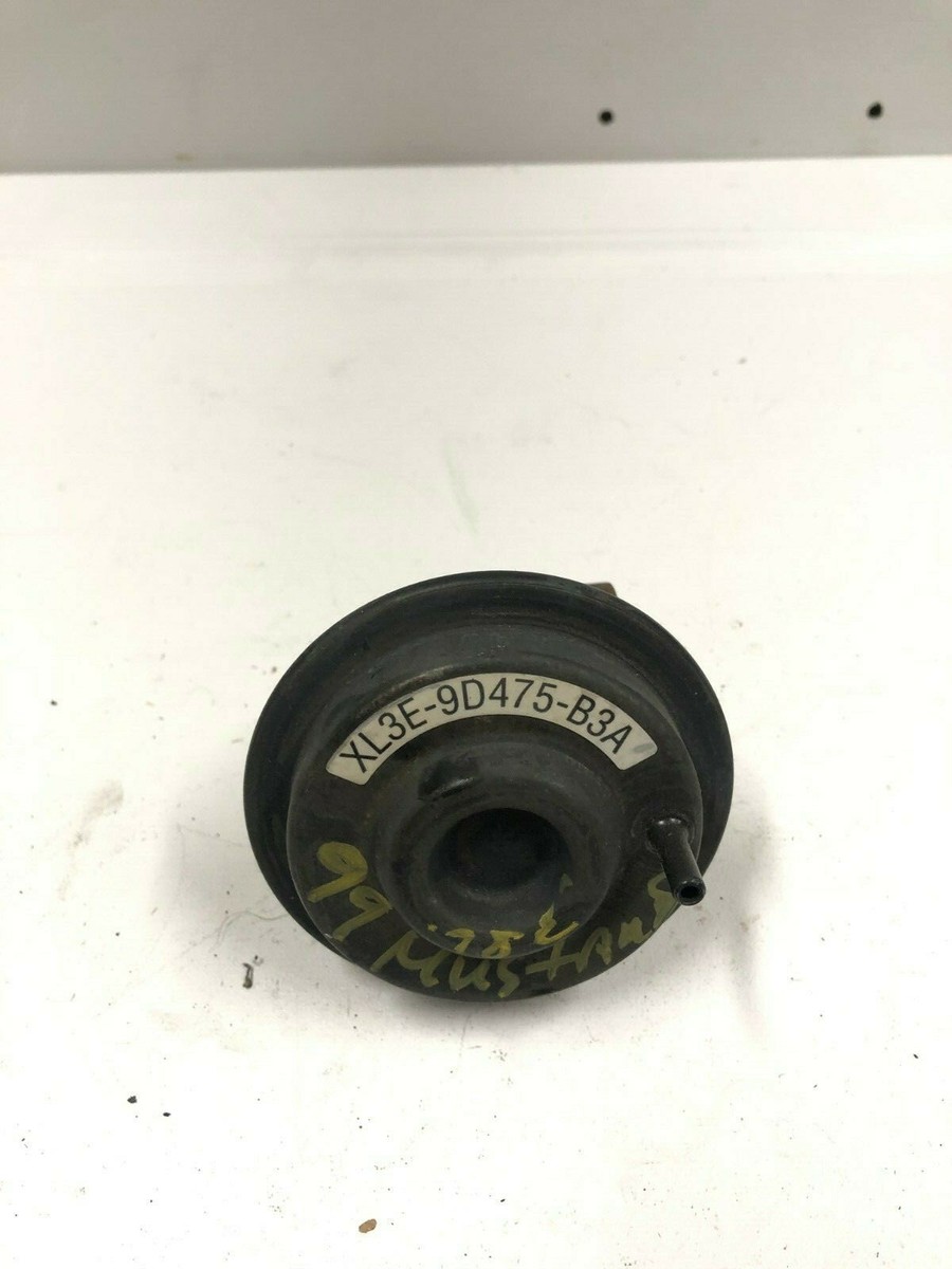 EGR Valve For Ford Expedition Mustang Explorer F150 F250 Mercury Cougar Mystique