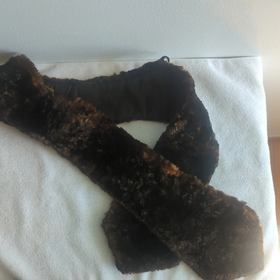Vintage Brown Fur Collar/Stole , lined with adjustable hook, Rabbit? - Image 1 of 4