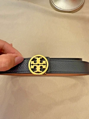 Tory Burch 1 Inch Miller Reversible Logo Belt Size Large  Strap & Buckle Black - Image 1 of 3
