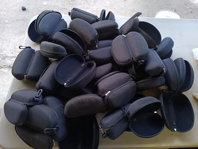 Gran Lote Estuche de Transporte para Gafas 42* Duradero Negro Estuche con Cremallera con Clip Foto 1 de 4