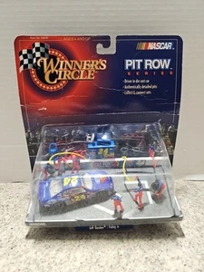 Vntg 1999 Hasbro Winners Circle Pit Row Series Jeff Gordon Pulling In 1:64 - Picture 1 of 20