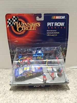 Vntg 1999 Hasbro Winners Circle Pit Row Series Jeff Gordon Pulling In 1:64  - Image 1 of 4