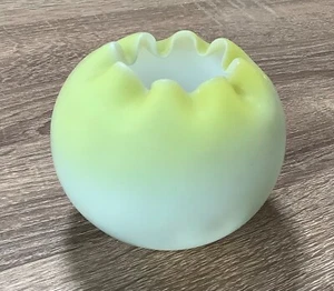 Mt Washington handblown glass rose bowl, vase, soft yellow - Picture 1 of 7