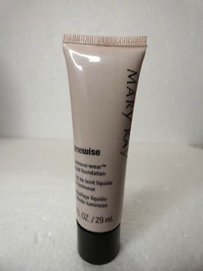 Mary Kay Timewise Luminous Wear Beige 2 Liquid Foundation 1 fl oz 29 ml New - Picture 1 of 4