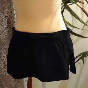 Isaac Mizrahi Women's Sz L black skirted tennis short swimsuit bottom belt loops - Picture 1 of 7