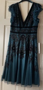 Adrianna Papell Bead Mesh Velvet Dress, Gem Green - size 12 - RRP £289 - Picture 1 of 2