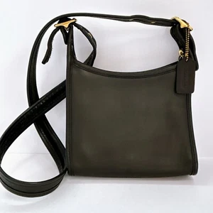 Vintage 90’s Coach 9997 Black Leather Legacy One Zip Side Pocket Crossbody USA - Bild 1 von 20