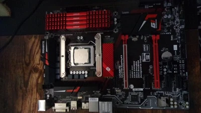 Intel i7 7700K/16Gb / 16 DDR4 2400 MHZ + Gigabyte Z170 Motherboard - Image 1 of 4