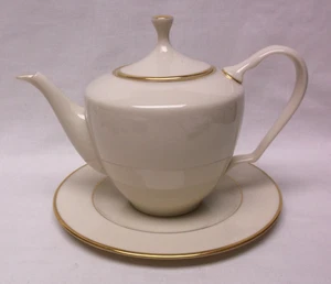 Lenox Mansfield Teapot and Under Plate - Bild 1 von 3