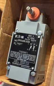 Eaton Martello Taglierina 10316h1049 Interruttore Limite Posizione Pericolosa Resistente 600v - Foto 1 di 4