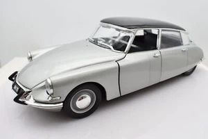 Diecast Collection Vehicle Scale 1:18 Citroen DS 19 Solido - Picture 1 of 5