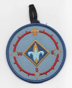 Design generico punti bussola Webelos, anello bottoni, toppa rotonda 3", come nuovo! - Foto 1 di 1