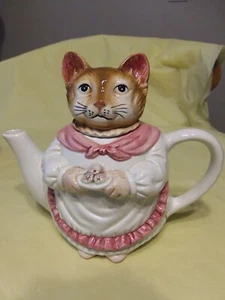Ceramic Kitty Cat Decorative Tea Pot - Picture 1 of 7