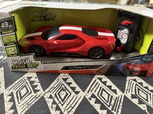 Ford GT Remote Control Car. 1:24 Street Series. Maisto Tech R/C Red. 49 MHz - Picture 1 of 4