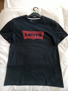 levis t shirt black