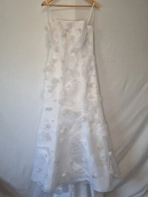 Isabella Faye White Organza Fan Embellished Beaded Train Wedding Dress Sz 12 — 第 1/4 张图片