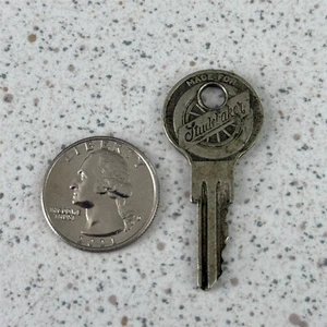 Vintage Studebaker Autos Automobile Yale Junior ST890 Cut Key #50020 - Bild 1 von 2
