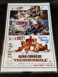 Martine Beswick signiertes Thunderball 11 x 17 Filmplakat - (SCHWARTZ COA) - Bild 1 von 3