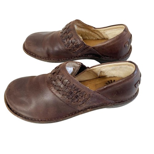 Scarpe slip on UGG Australia Anila in pelle marrone shearling foderate in pelle di pecora taglia 8