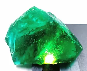 DYED NATURAL CERTIFIED 700 CT CZECH REPUBLIC ROUGH GREEN MOLDAVITE GEMSTONE KKN - Picture 1 of 11