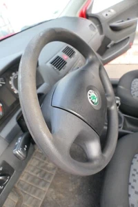 Skoda Fabia 6Y Airbag Lenkrad 6Y0880201F 6Y0880201K 6Y0880201G - Bild 1 von 3