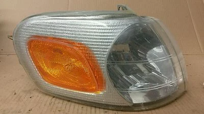 Luz de estacionamento/luz de seta dianteira direita Chevrolet Venture 1999 - Imagem 1 de 2