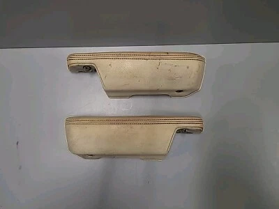 Apoyabrazos puerta Dodge Aspen y Volare blanco/crema 1976-1980 Foto 1 de 4