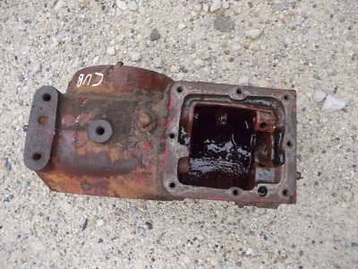 Farmall Cub IH Tractor transmission housing gear holder case * - Image 1 of 4