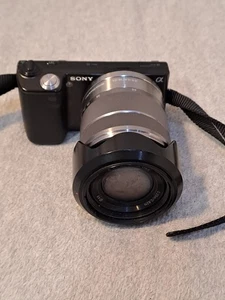 Sony NEX-5 Mirrorless Camera in Black with Sony SEL 18-55mm OSS lens. untested - Picture 1 of 13
